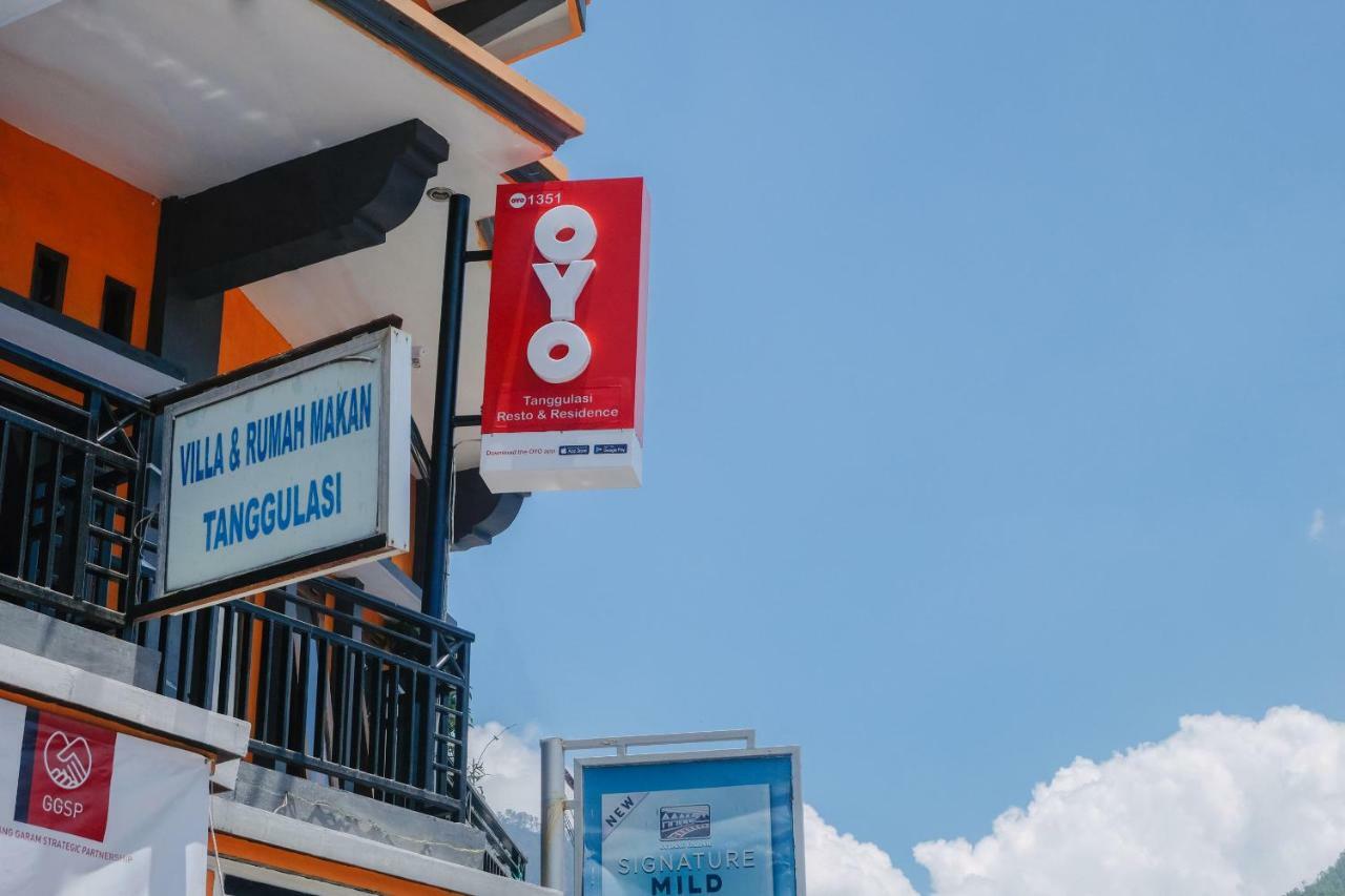 Oyo 1351 Tanggulasi Resto & Residence Syariah Magetan Exteriör bild